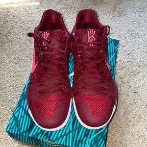 Kyrie 3 - men’s shoes